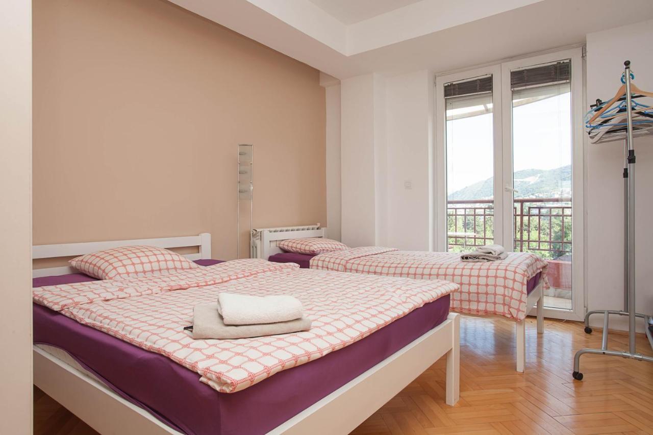 Red Apartment Skopje Exterior photo