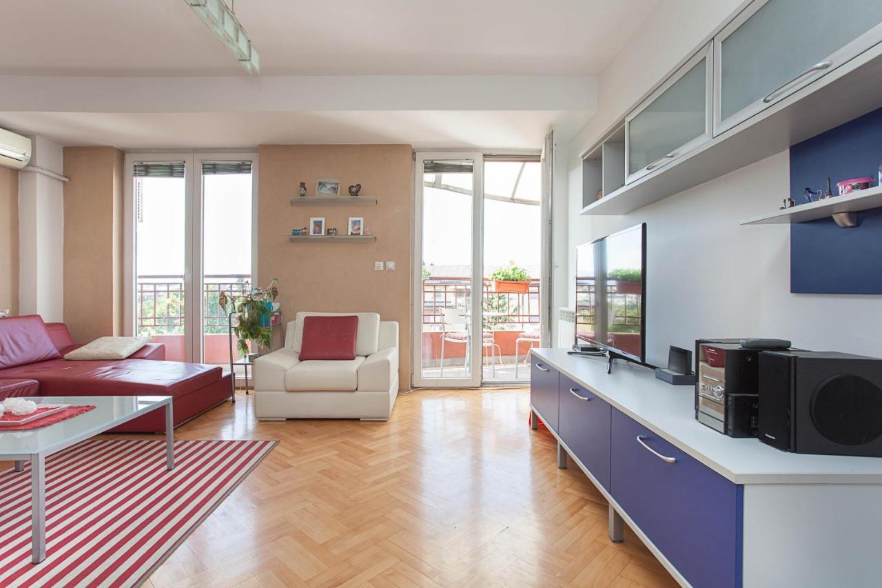 Red Apartment Skopje Exterior photo